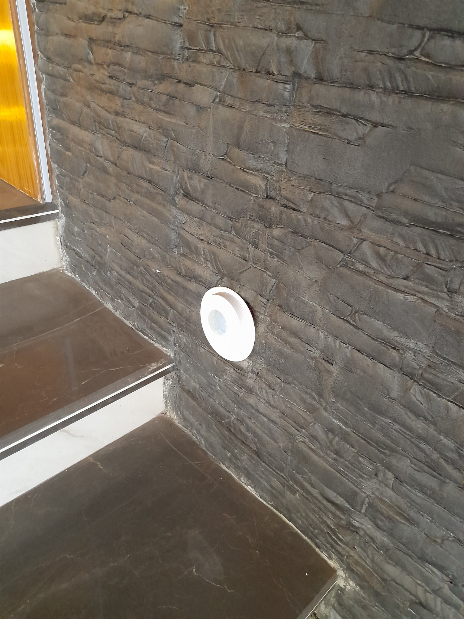 Staircase motion sensor